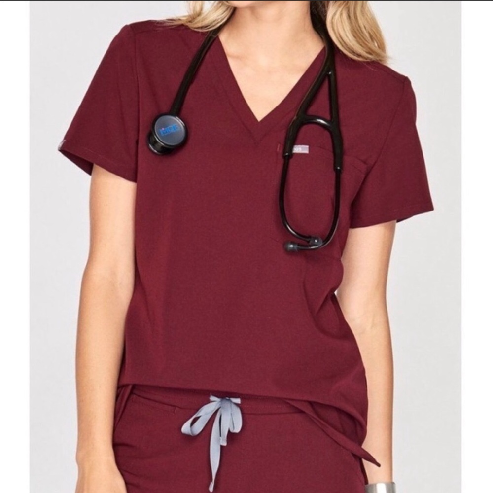 ISO!! Figs burgundy top in XXS OR XS